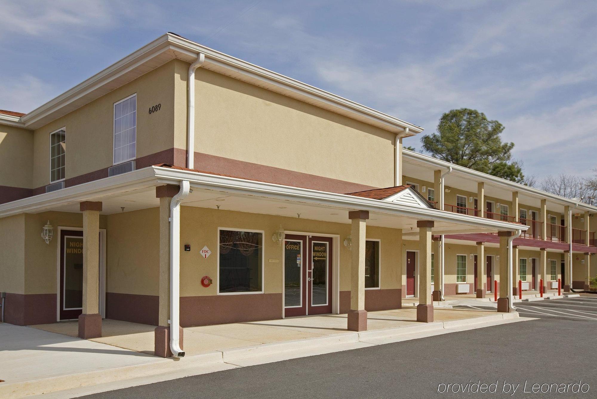 Americas Best Value Inn - Мейблтон Экстерьер фото
