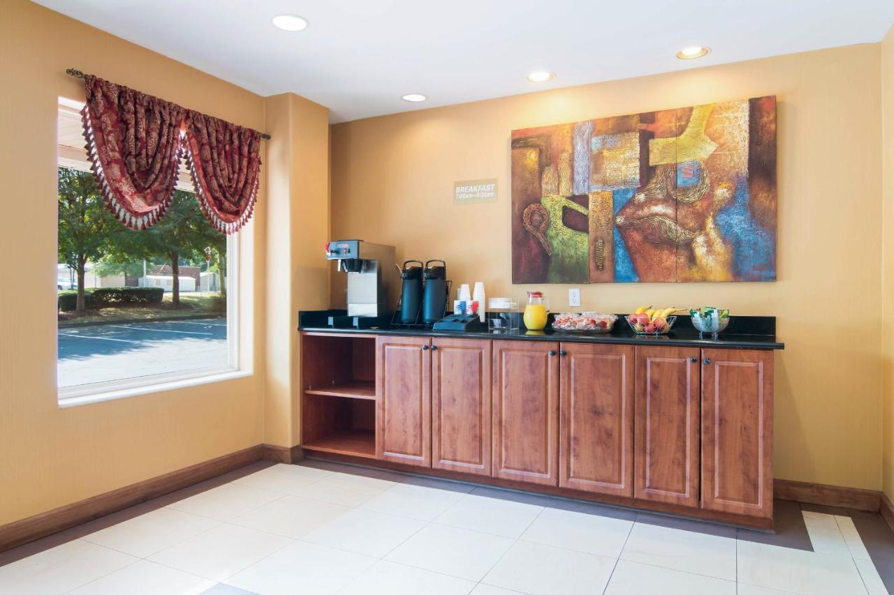 Americas Best Value Inn - Мейблтон Экстерьер фото
