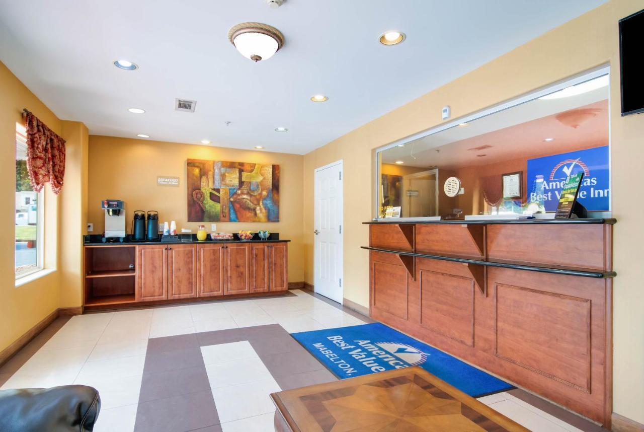 Americas Best Value Inn - Мейблтон Экстерьер фото